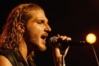 The Legacy of Layne Staley: Exploring the Impact of Alice in Chains on Grunge Music