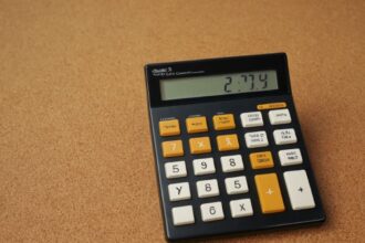 Understanding the Conversion: How to Easily Convert Liters to Gallons